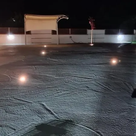 فيلة Antigonh Countryside !i Kokkínion